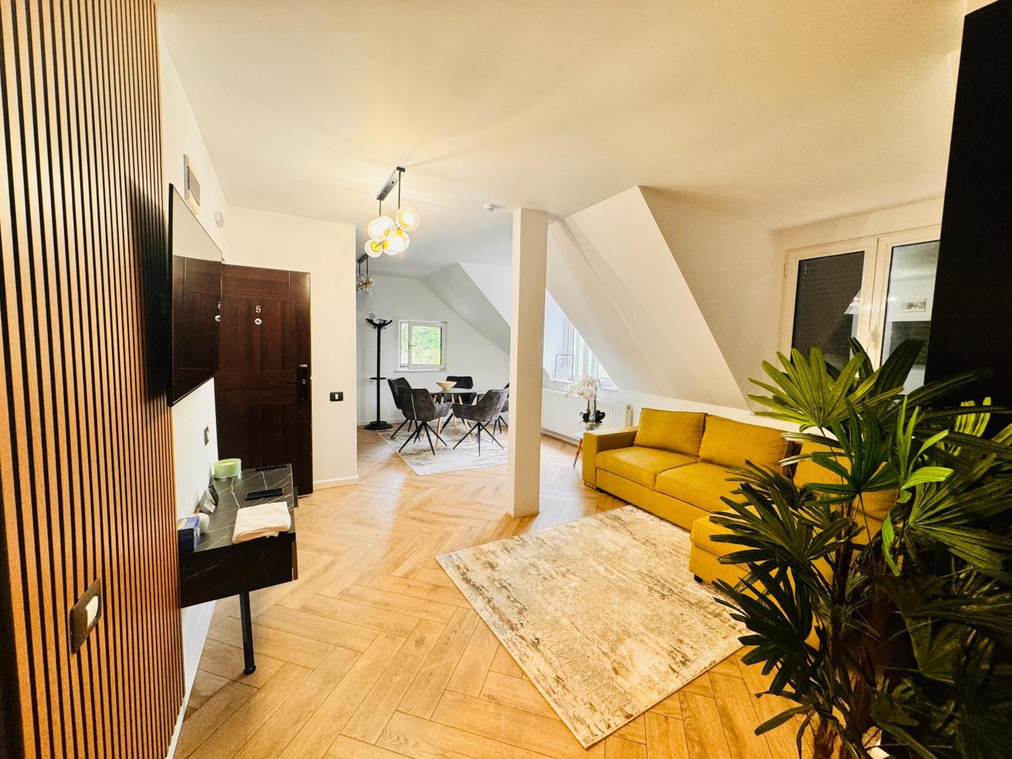 Apartamento Ylly Aparts *