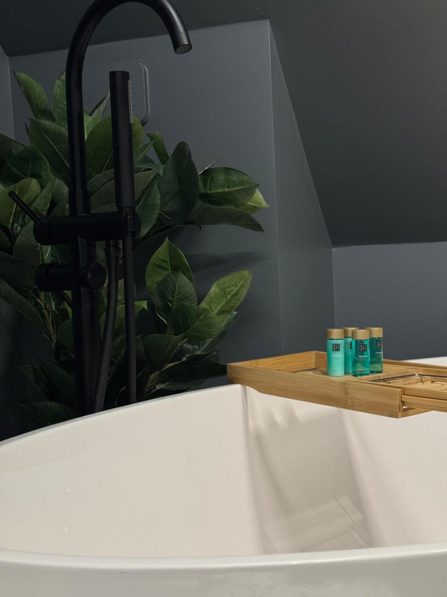 Ylly Aparts Apartamento Braşov